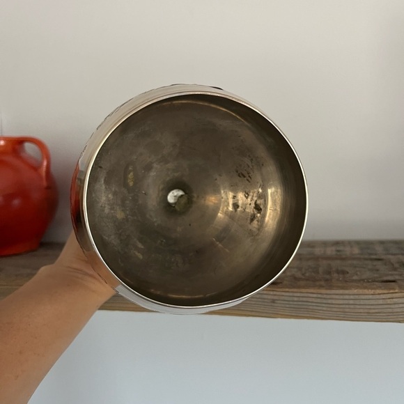 Large brass goblet etched - Picture 6 of 6